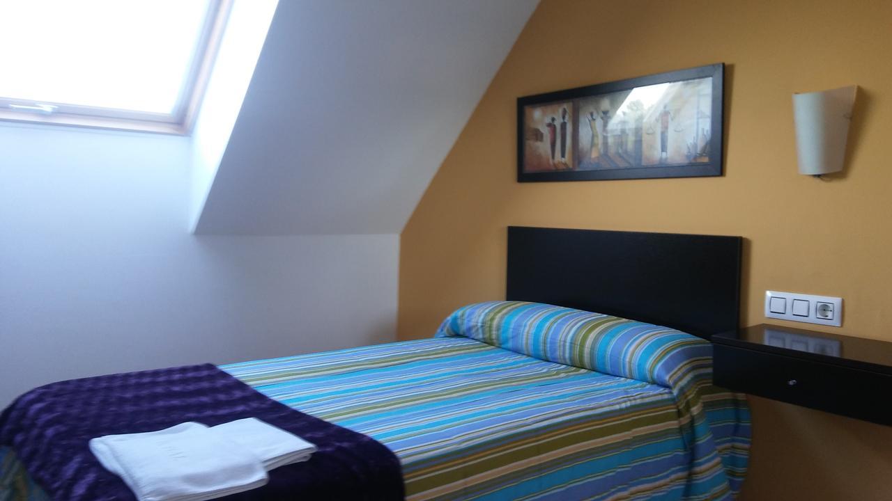 Hostal Restaurante Vial Ourense Zewnętrze zdjęcie